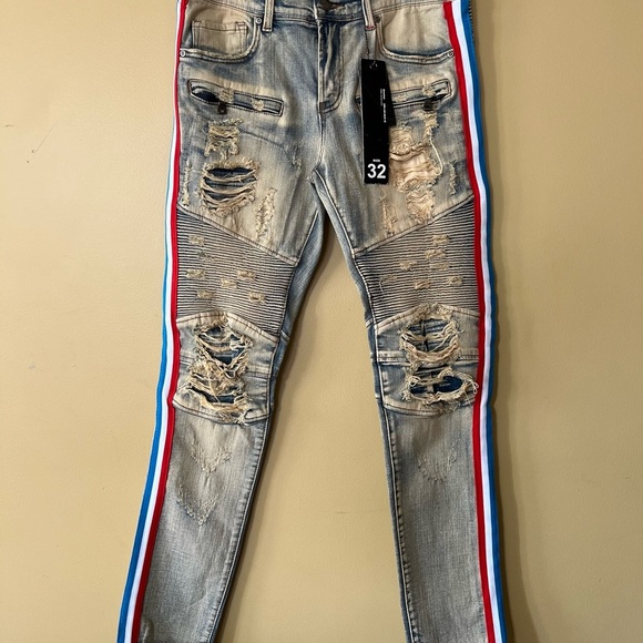Gray Skinny Jeans with Red Accents - Picture 1 of 9